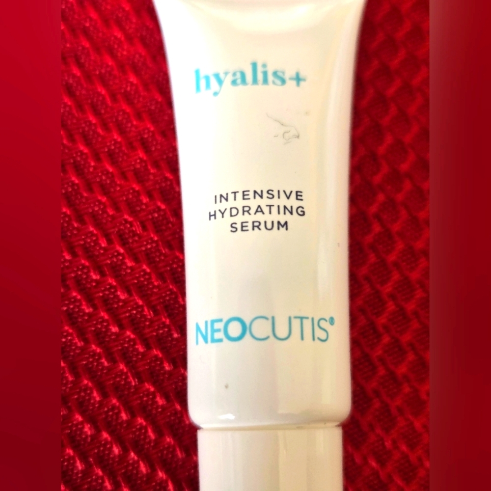 Neocutis Hyalis+ Intensive Hydrating Serum